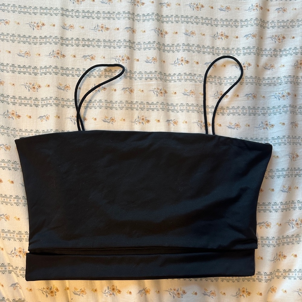 Black Fitted Crop Camisole